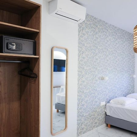 Uphill Unique Boutique Suites Skiathos Town Exterior foto
