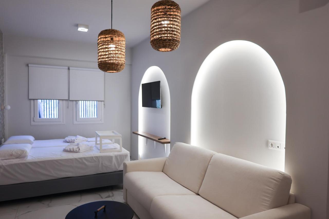 Uphill Unique Boutique Suites Skiathos Town Exterior foto