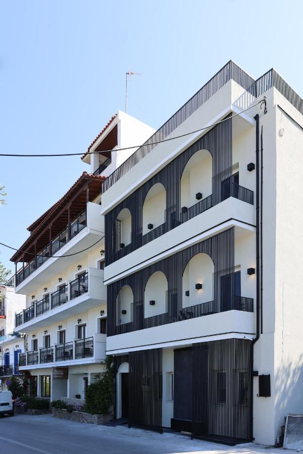 Uphill Unique Boutique Suites Skiathos Town Exterior foto