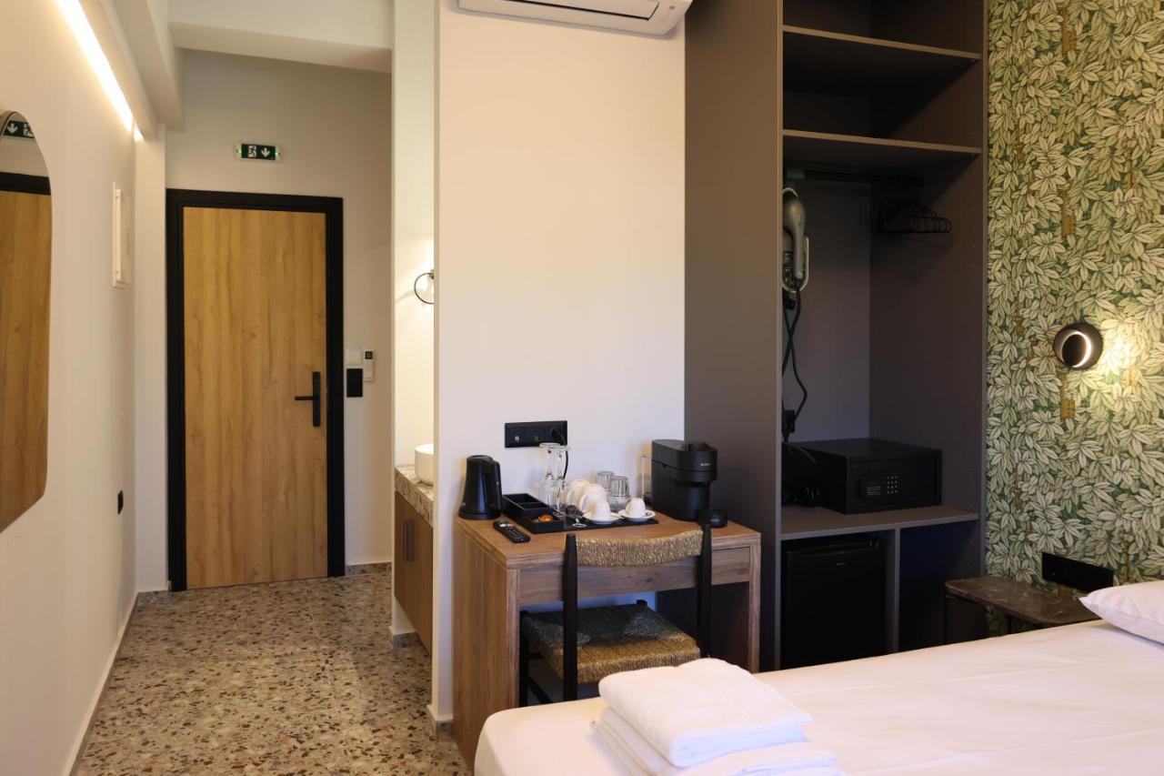 Uphill Unique Boutique Suites Skiathos Town Exterior foto