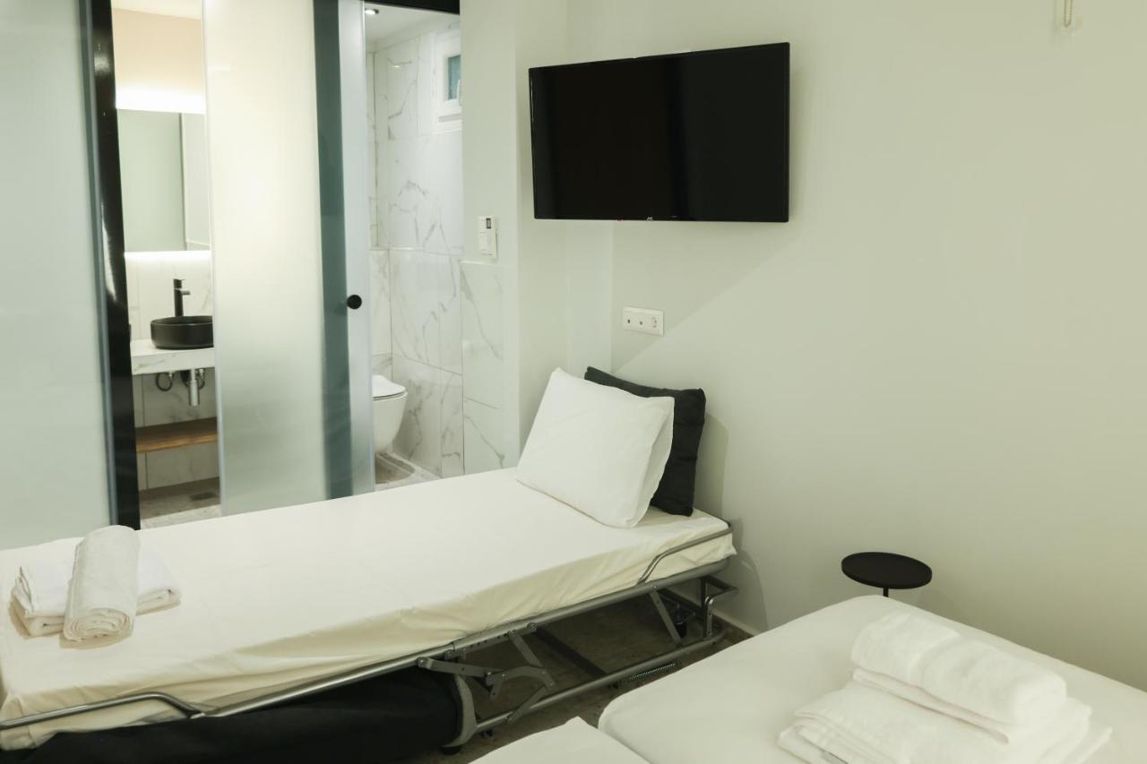 Uphill Unique Boutique Suites Skiathos Town Exterior foto